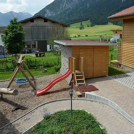 Feriendorf Am Hahnenkamm Reutte Exterior photo